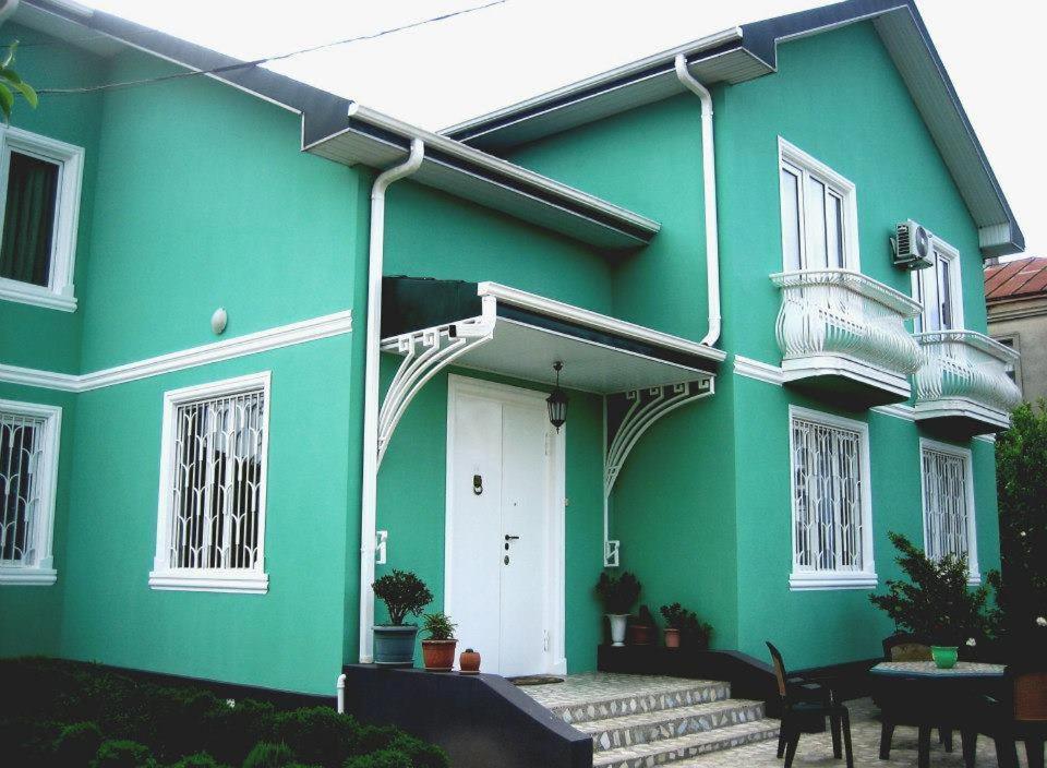 Guest House Green House Zugdidi ภายนอก รูปภาพ